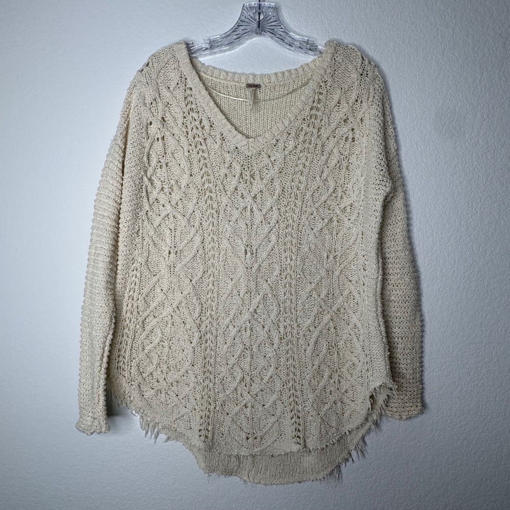 Free People Cream Cable Knit V-Neck Sweater Frayed Hem Ivory Cotton Womens Sz XS
